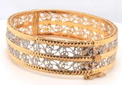Outstanding 21kt Two Tone Filigree Bangle Bracelet