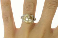 18K White Gold Pearl Diamond Halo Classic Statement Cocktail Ring