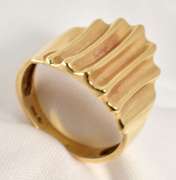 Stylish Wide Gold ring