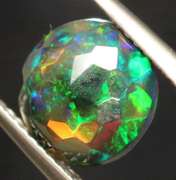 Vibrant 1.64ct Welo black Opal solitaire