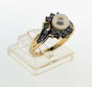 Sterling Silver Pearl Ring