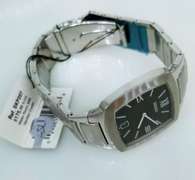 Seiko SKP207 Mens Watch Stainless Steel Case and Bracelet Black Dial Date Display