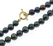 Black Pearl Strand w Toggle Clasp