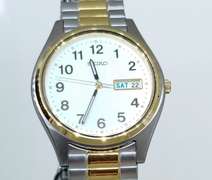 Seiko Men's elegant two-tone Watch with day date function