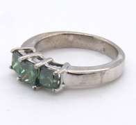 Charming White Gold Ir Green Diamond Ring