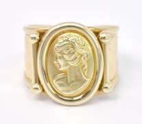 Captivating Cameo Ring in 14K Yellow Gold