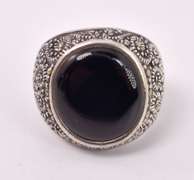 Onyx Ring in Sterling Silver