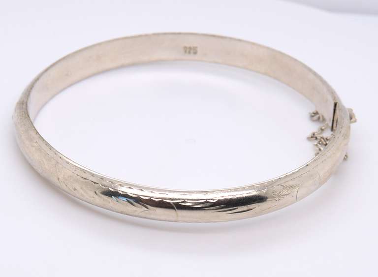 Vintage 925 Sterling Silver Bangle