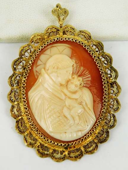 Antique 800 Silver Vermeil Religious Cameo Pin/Pendant