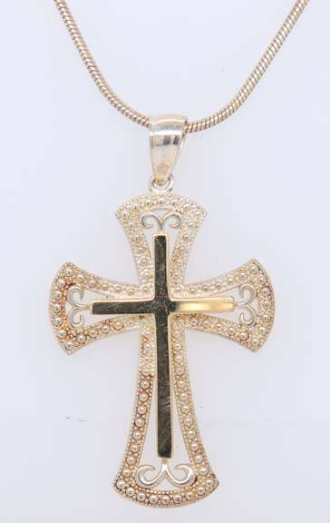Vintage 925 Sterling Silver Cross Pendant on Chain