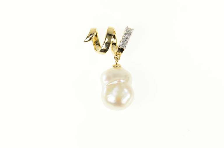 14K Yellow Gold Ornate Pearl Diamond Swirl Loop Pendant