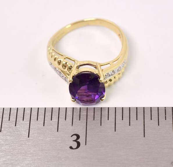 Amazing Amethyst and Diamond Ring in 14K Yellow Gold