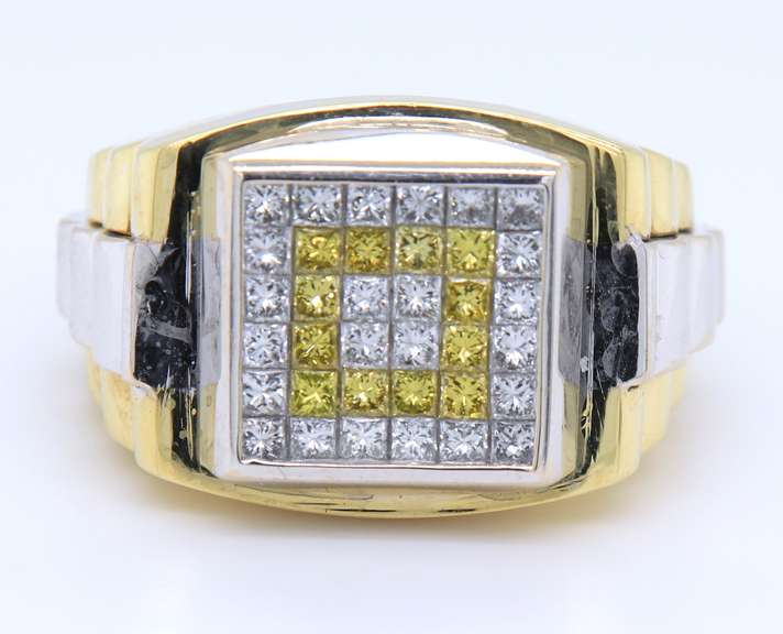 Impressive 18kt Two Tone Gold Men's Princess Cut Diamond Invisible Set Ring