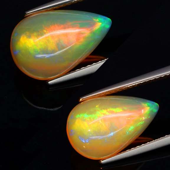 Ravishing 3.97ct unheated Welo Jelly Opal