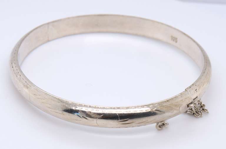 Vintage 925 Sterling Silver Bangle