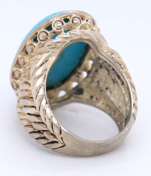 Vintage Sterling Silver Large Oval Turquoise Ring