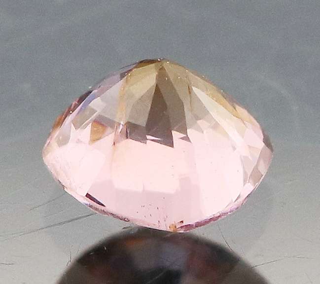 Crazy .57ct untreated peach Spinel