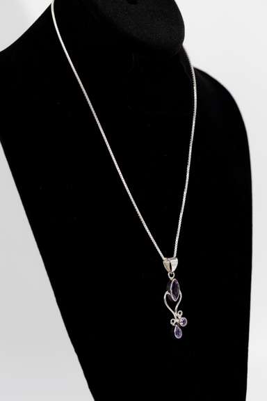 .925 Sterling Silver Pendant w/ Amethyst Gem Stones 53mm x 15mm