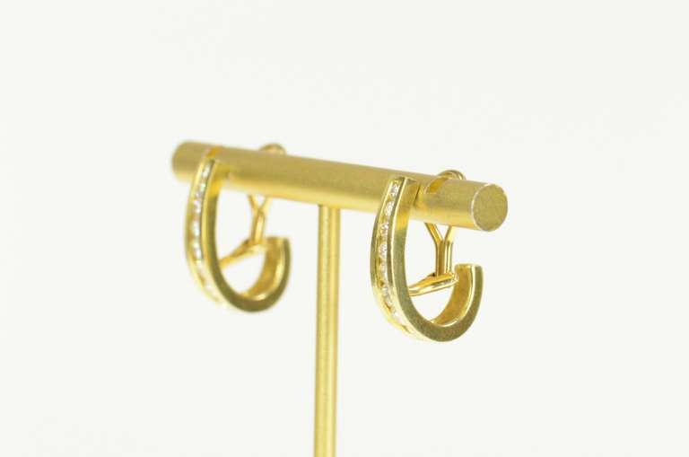 18K Yellow Gold 1.32 Ctw Curved French Clip Hoop Statement Earrings