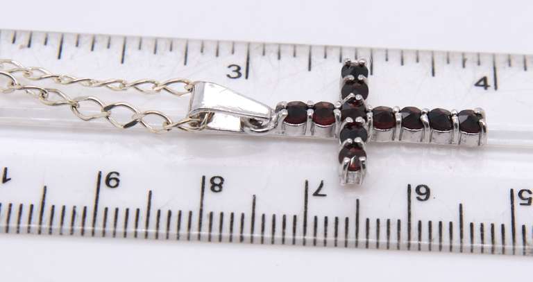 925 Sterling Silver Cross Pendant on Chain