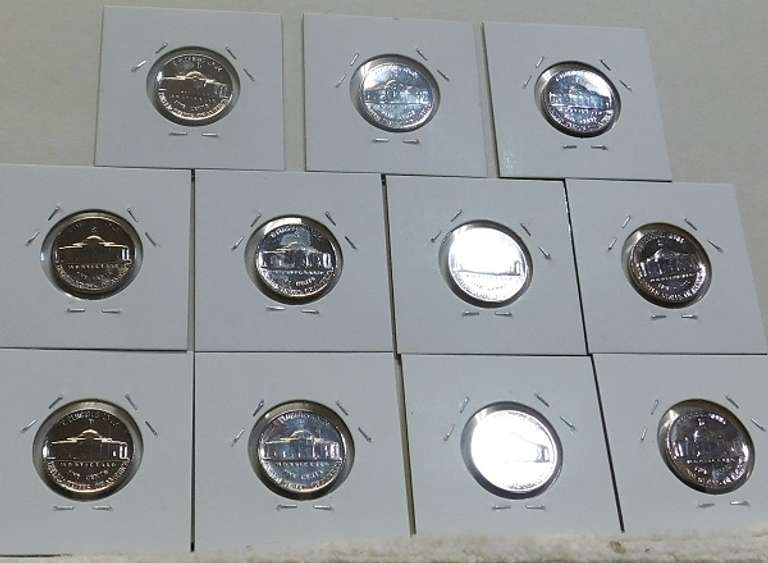 1942-45 War Nickel Set, complete