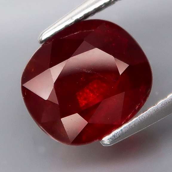Rich 4.92ct deep red orange Spessartite Garnet