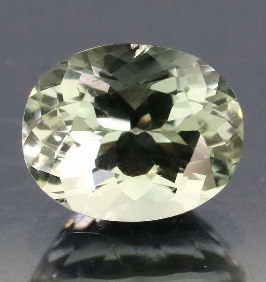Excellent 3.77ct natural platinum green Amethyst