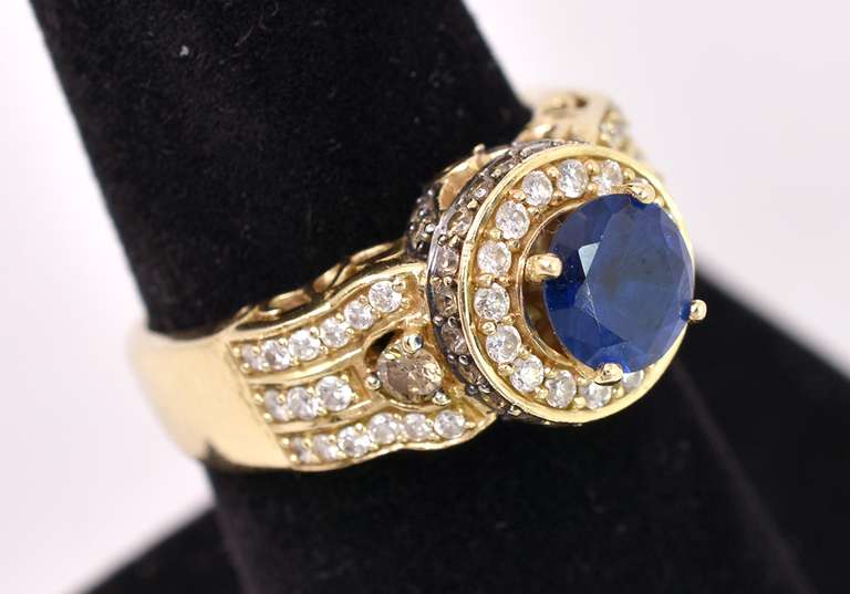 Ravishing and Regal Sapphire and Diamond Ring in 14K Yellow Gold