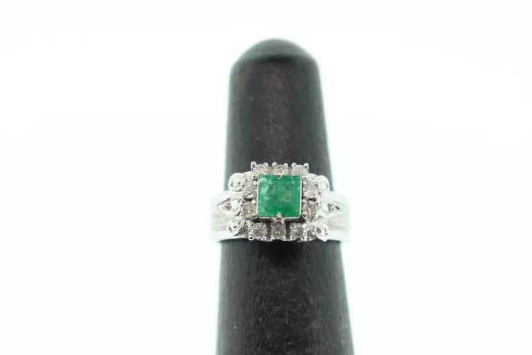 18K WHITE GOLD DIAMOND AND EMERALD SET