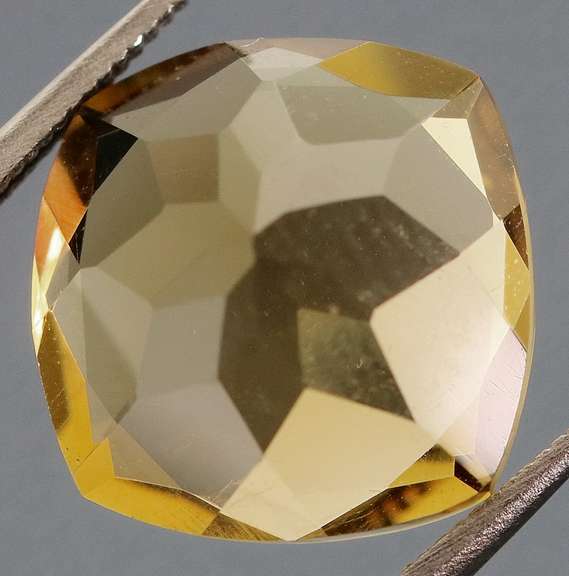 Fiery 5.71ct cushion cut whiskey Citrine