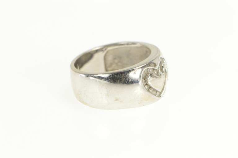 14K White Gold Diamond Interlocking Heart Love Symbol Band Ring