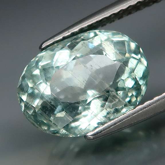 High Fire 4.24ct platinum blue Aquamarine