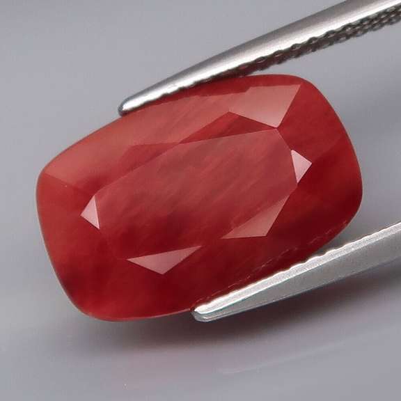 Awesome 5.52ct top imperial red Andesine!