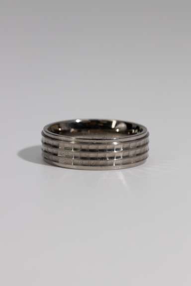 8mm Titanium Wedding Band w/ Textured Finish Size 14