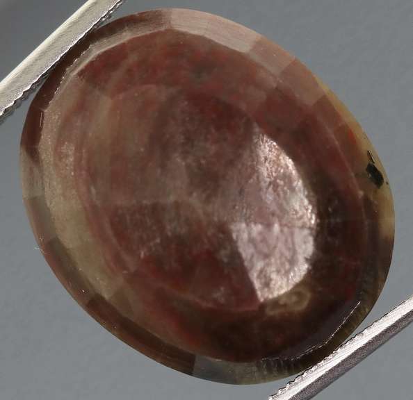 Unbelievable 18.46ct earth toned faceted Sapphire