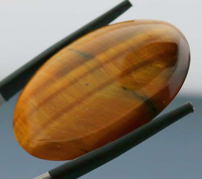 Mezmerizing 37.22ct Tigers Eye cabochon