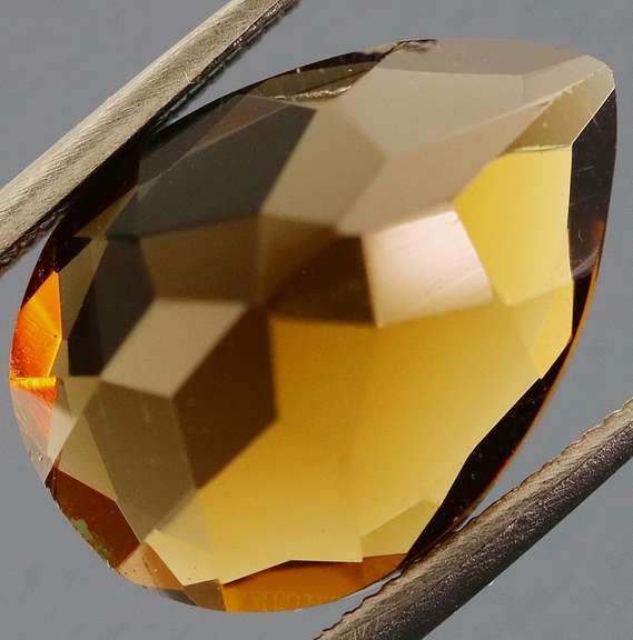 Amazing 5.55ct pear cut Citrine