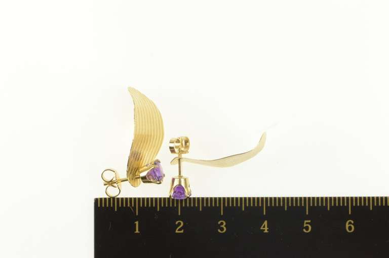 14K Yellow Gold Amethyst Grooved Geometric Curved Oval Dangle Earrings