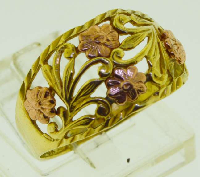10KT Yellow Gold With Rose Gold Floral Ring