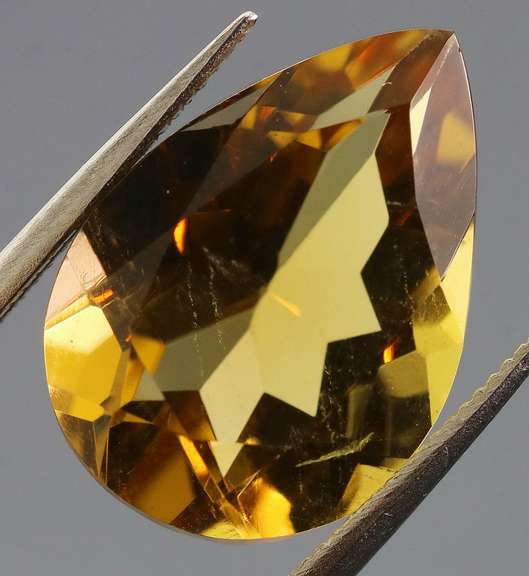 Awesome 5.04ct pear cut Citrine