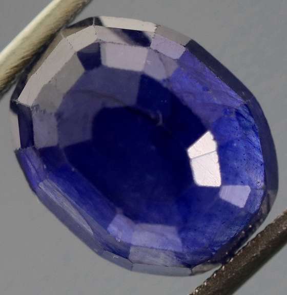 Superb 8.65ct cobalt blue Sapphire from Mozambique
