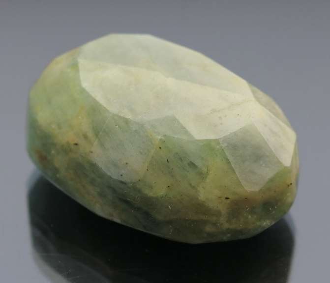 Gorgeous color! 232ct untreated Aquamarine