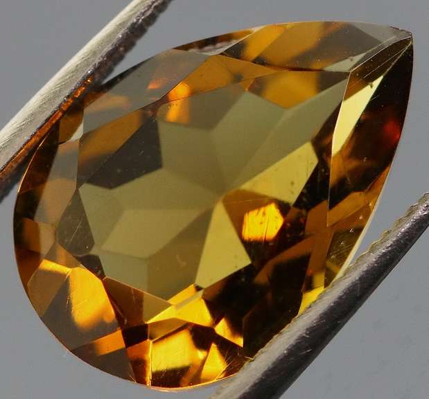 Glittering 3.72ct pear cut Citrine