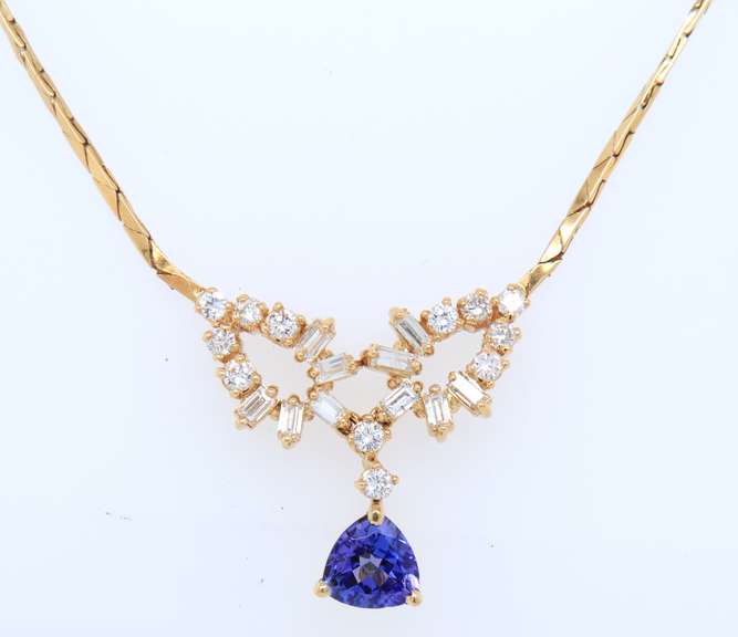 Dreamy 18kt Diamond and Tanzanite Necklace