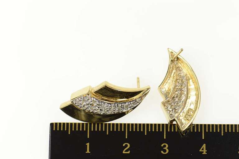 14K Yellow Gold 0.54 Ctw Pave Diamond Curved Wave Earrings