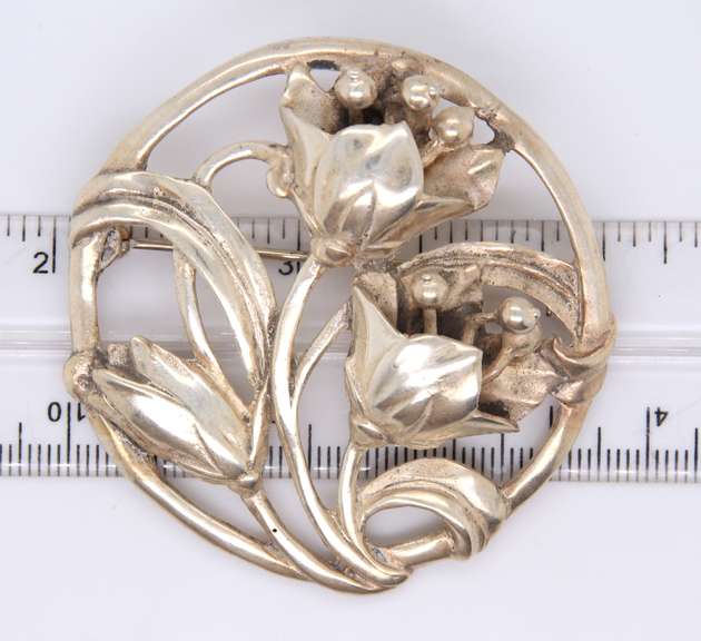 Vintage 925 Sterling Silver Flower Brooch