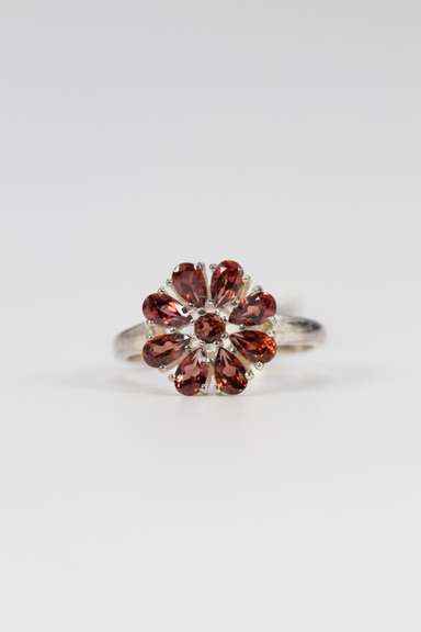 .925 Sterling Silver Garnet Gemstone Ring Size 9