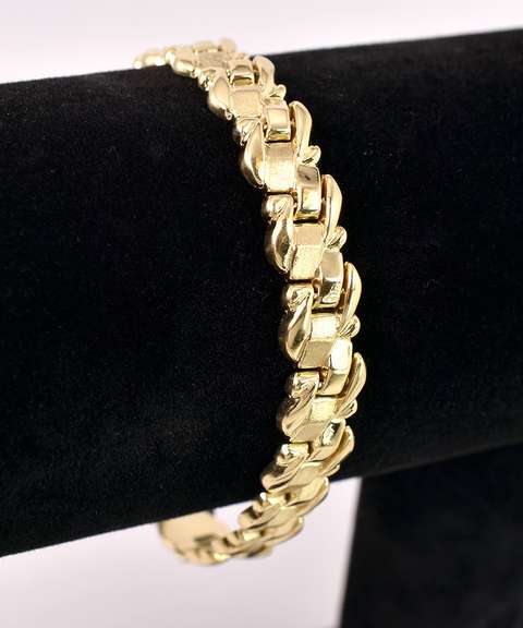 Lovely Fancy Link Bracelet in 14K Yellow Gold