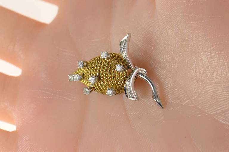 14K Yellow Gold 0.48 Ctw Retro Diamond Two Tone Flower Bud Pin/Brooch