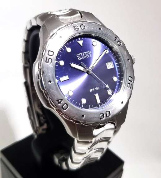 CITIZEN 3 hand and date 40mm men’s watch blue dial 100M water resistance